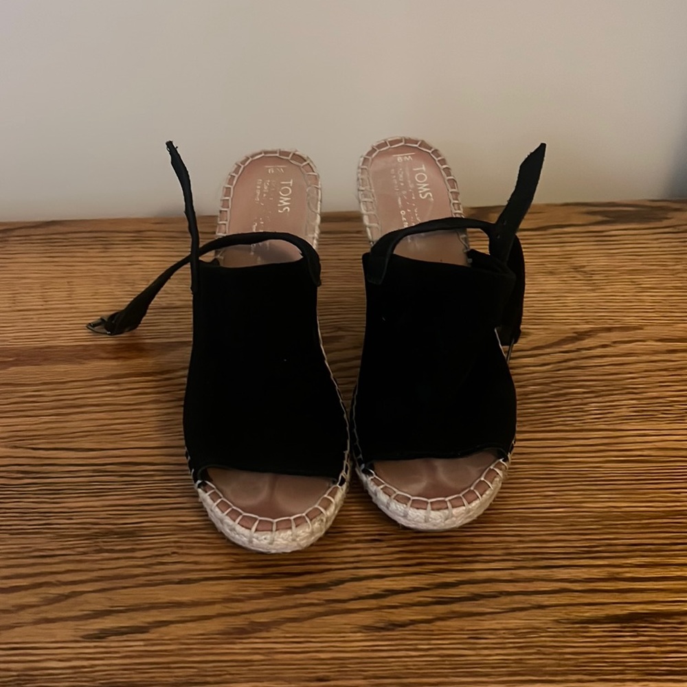 TOMS Monica Wedge Heel Espadrilles in Black Size 9